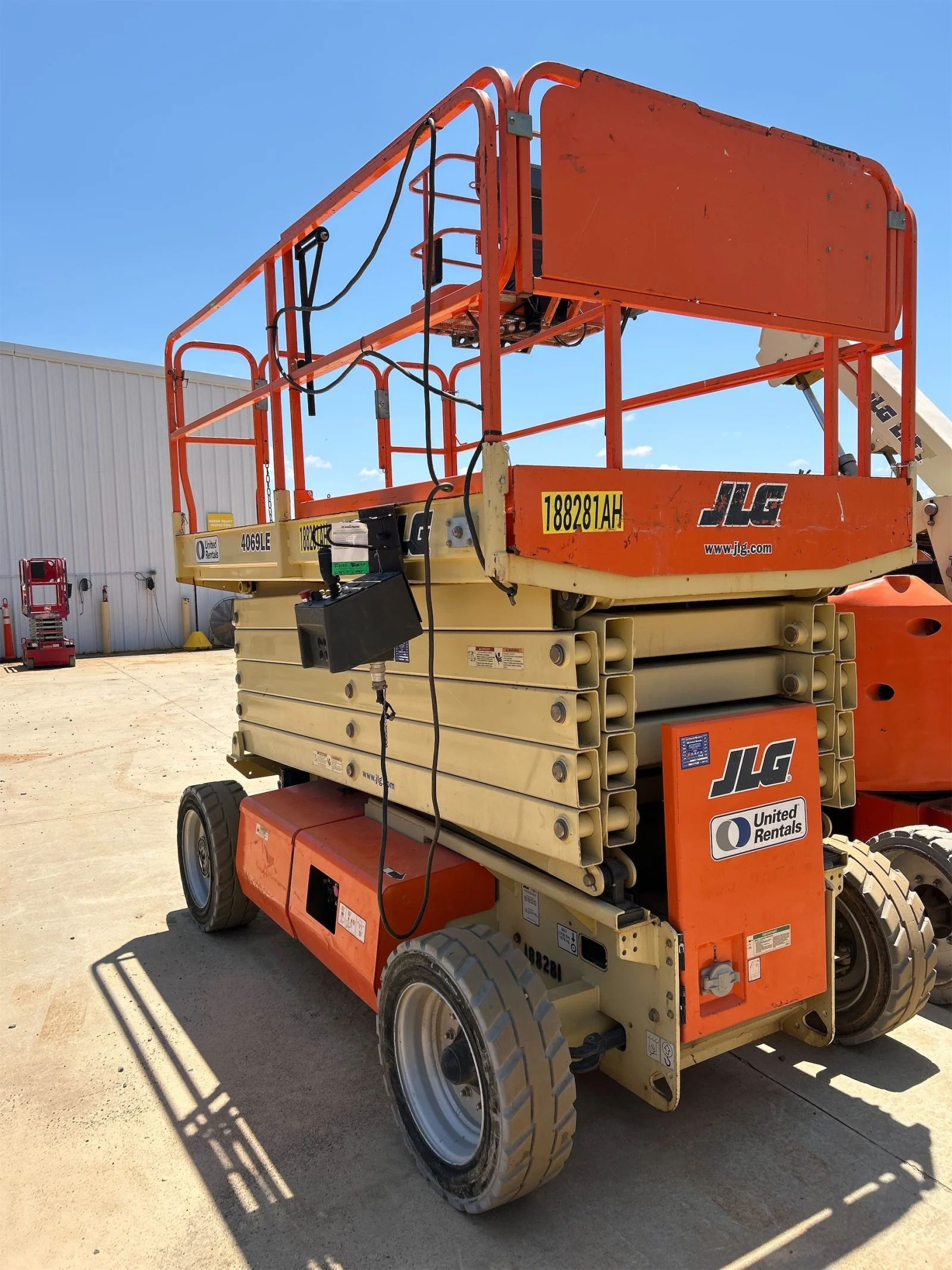 2017 JLG 4069LE