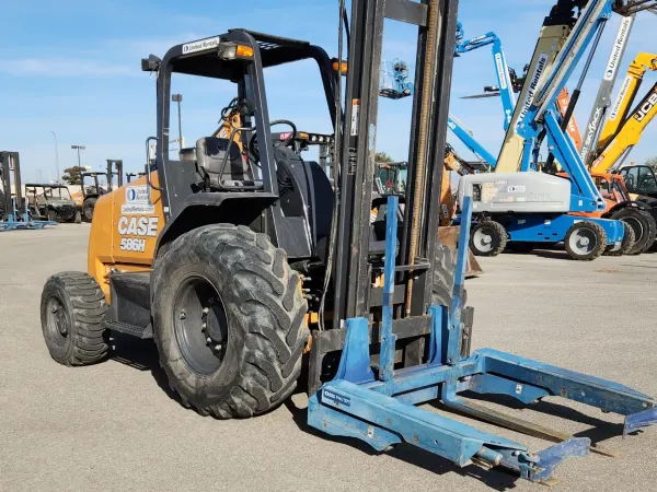 2021 Case 586H
