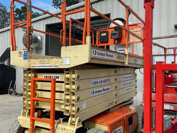 2017 JLG 4069LE