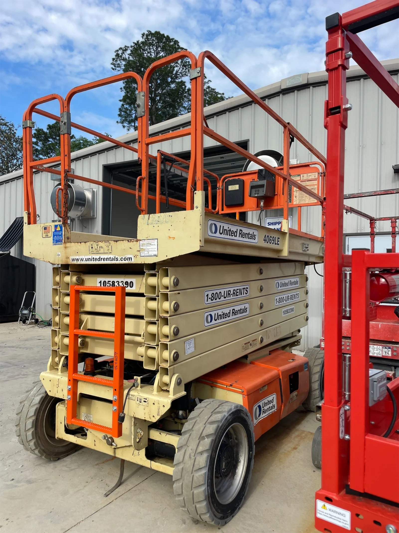 2017 JLG 4069LE