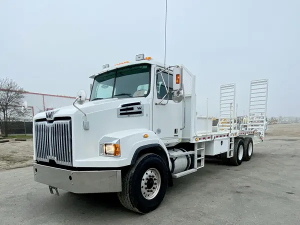 2018 WESTERN STAR 4700SB