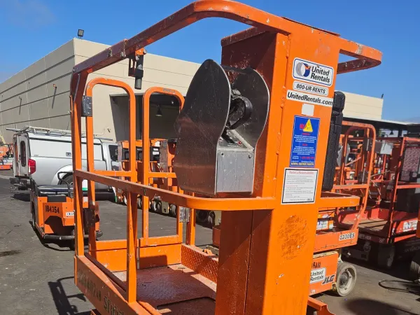2019 Snorkel TM12E Self-Propelled One-Person