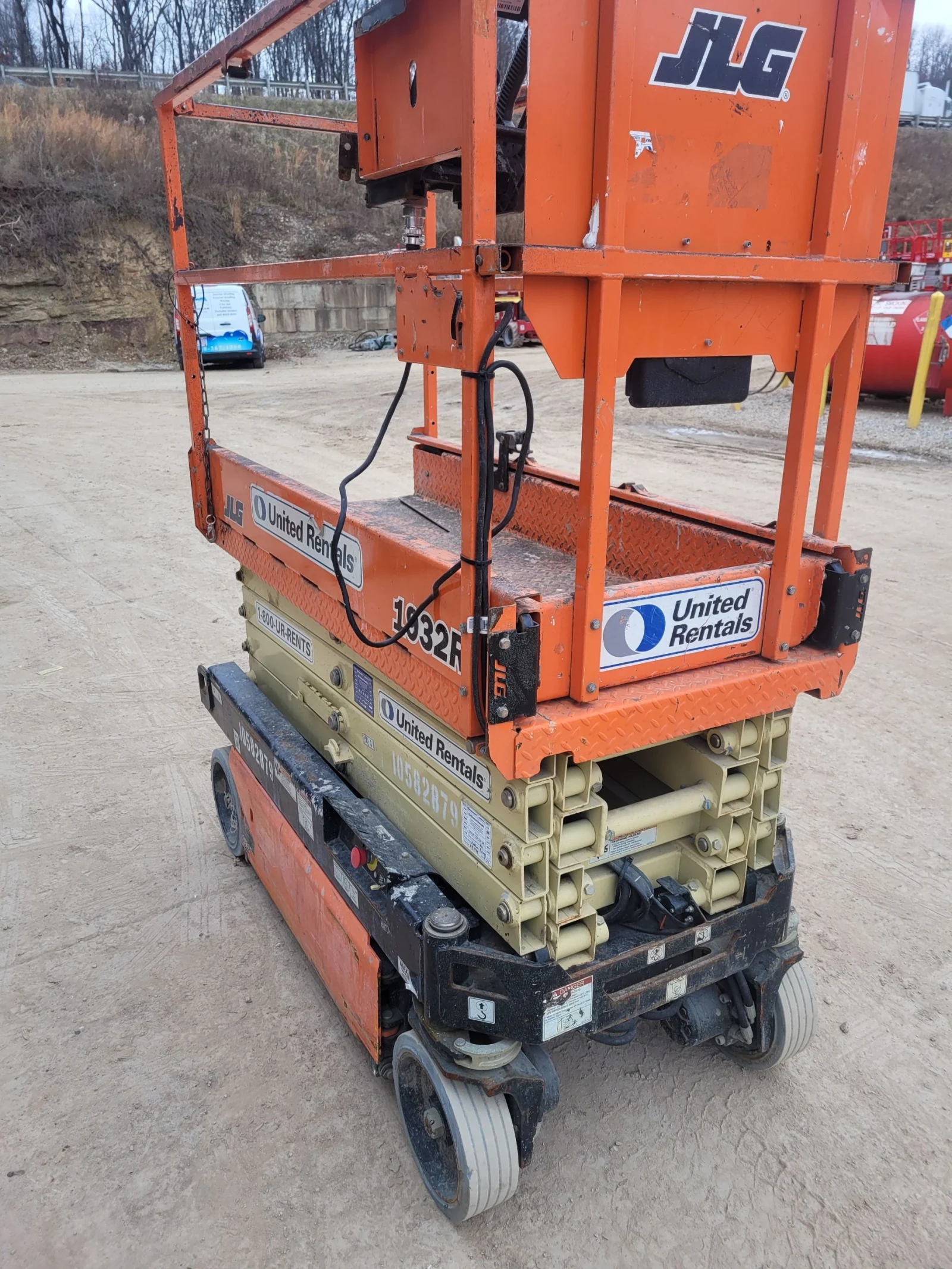 2017 JLG 1932R