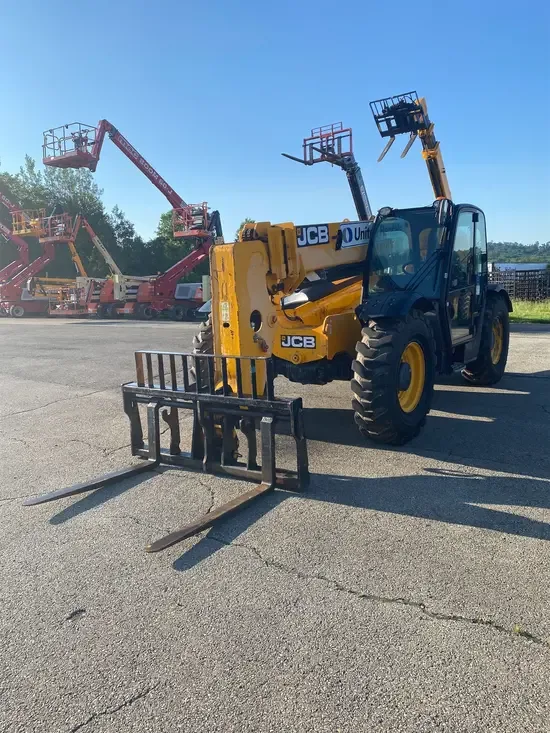 2018 JCB 509-42