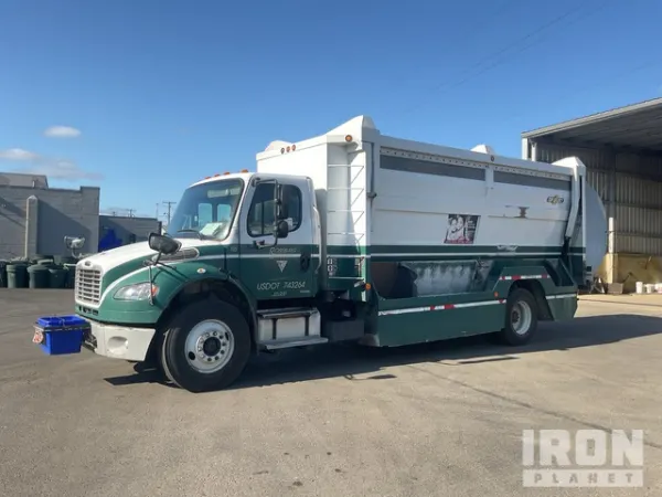 2008 Freightliner M2 106