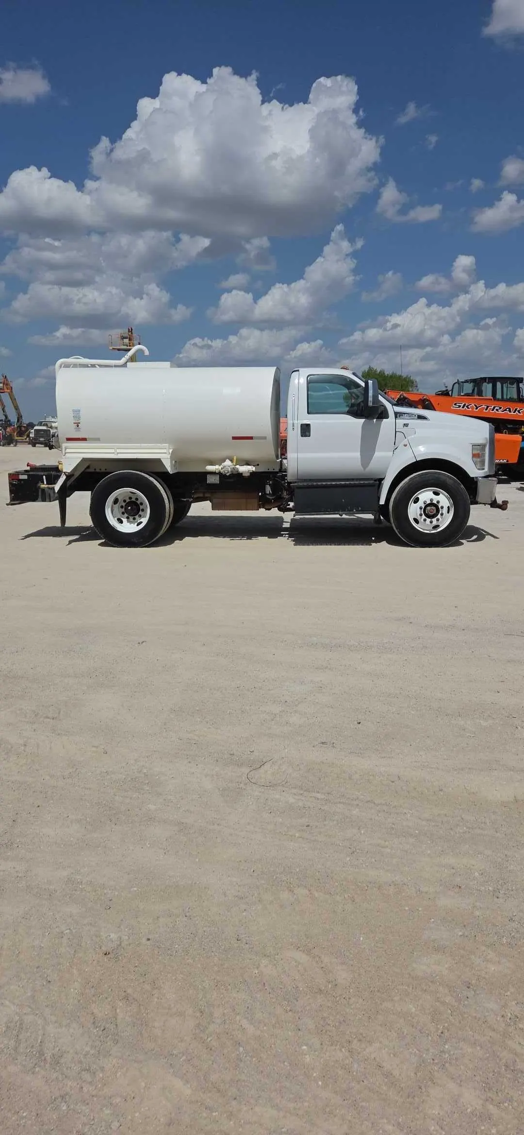 2017 Ford F-650