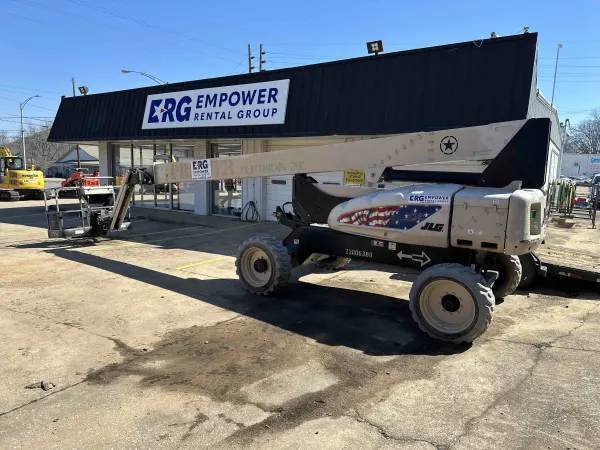 2011 JLG E600JP
