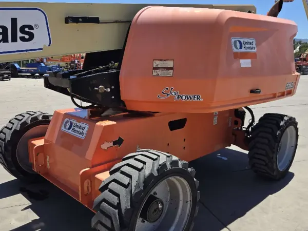 2019 JLG 660SJ
