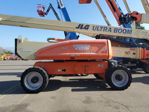 2014 JLG 1250AJP-Articulating-Boom-Lift