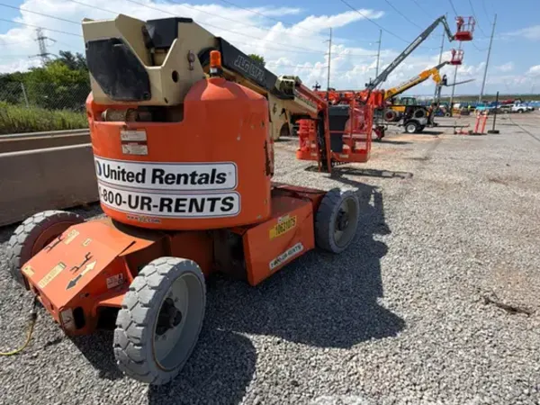2017 JLG E450AJ Articulating