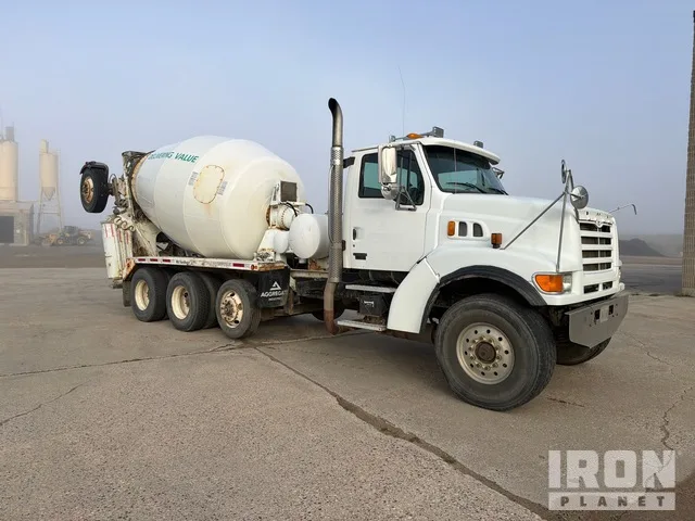 2000 Sterling LT9511