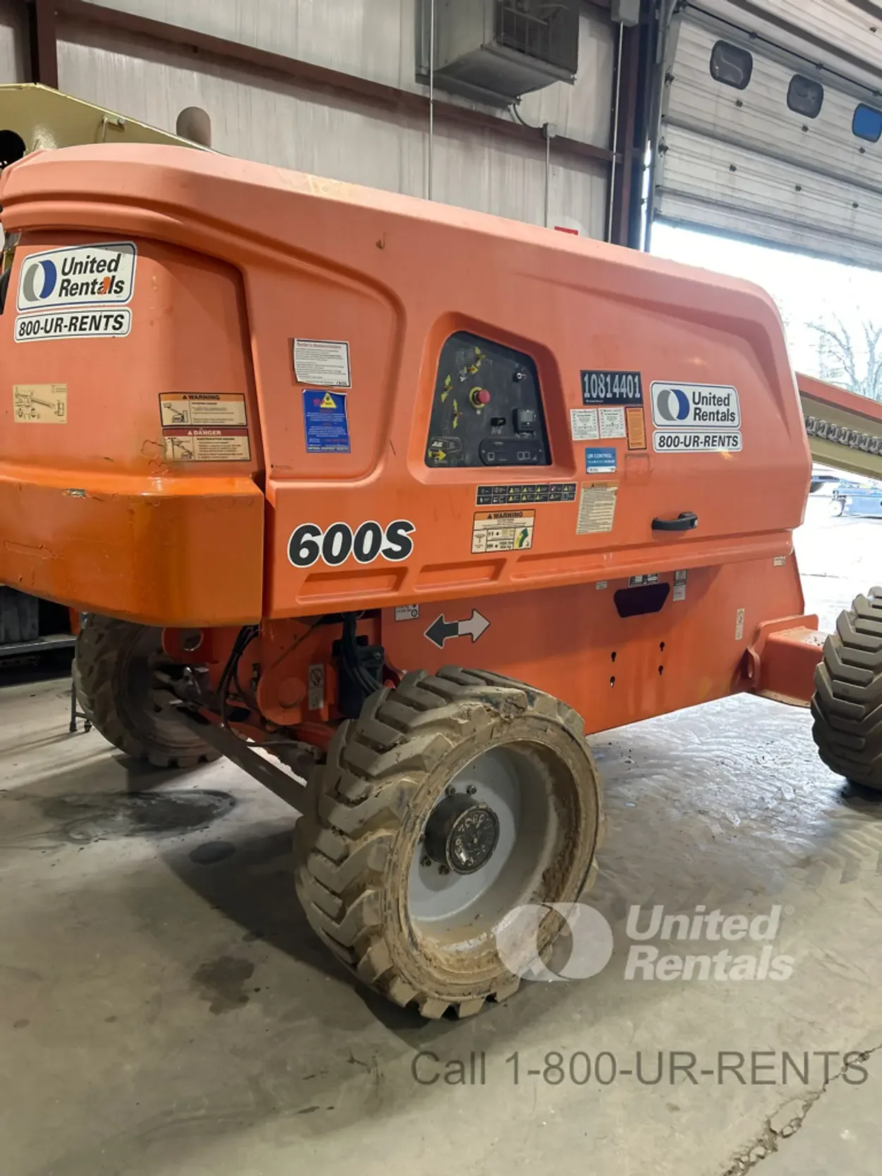 2018 JLG 600S