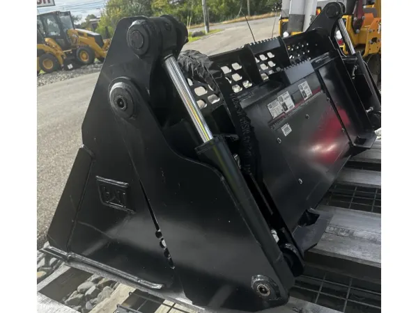 2021 Caterpillar SSL 62" MULTI PURPOSE BUCKET