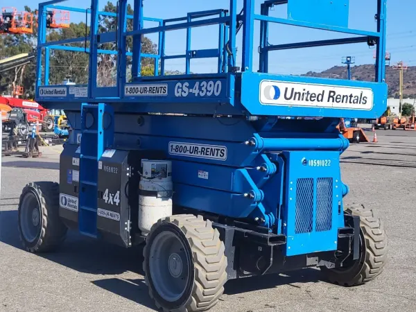 2017 Genie GS-4390 RT Rough Terrain