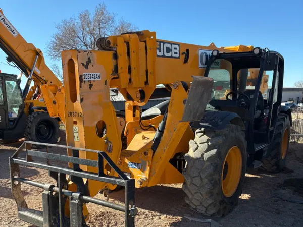 2017 JCB 510-56