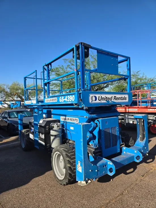 2018 Genie GS-4390 RT Rough Terrain