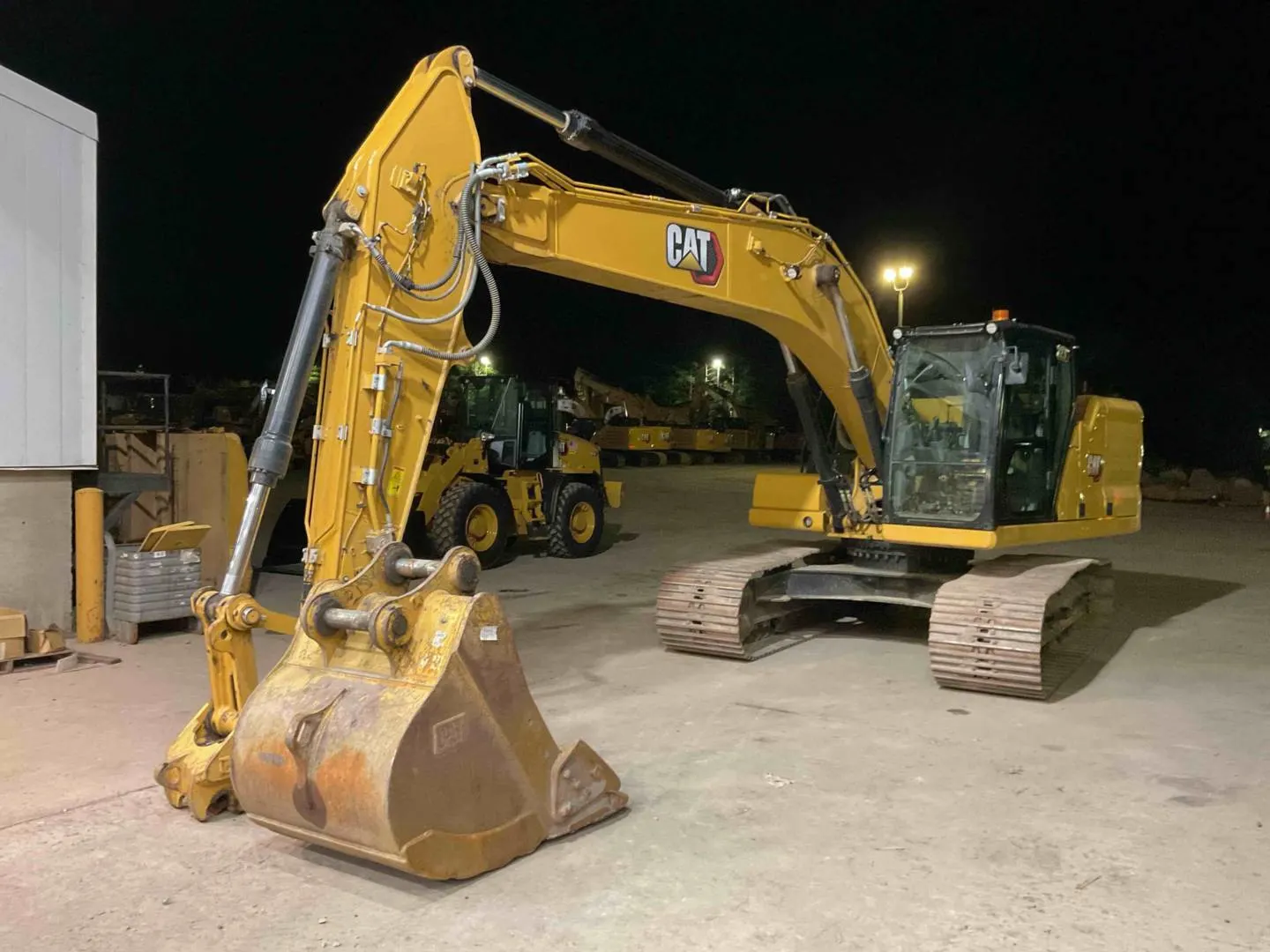 2023 Caterpillar 323