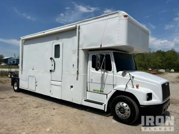 1997 Frieghtliner FL70