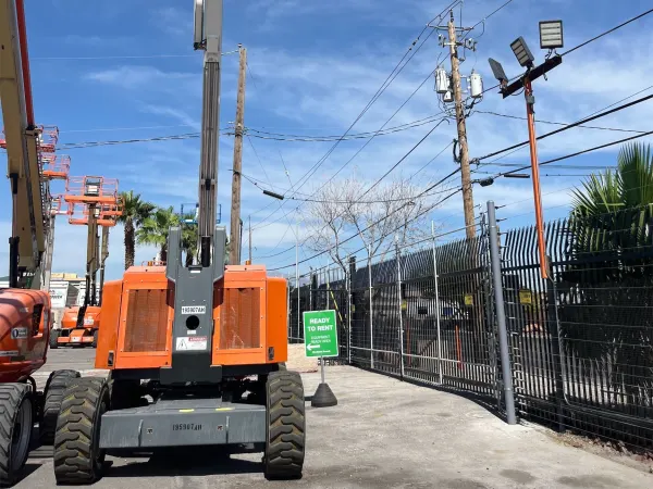 2017 Snorkel AB60J Articulating