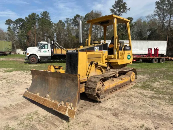 1998 Caterpillar D3C XL