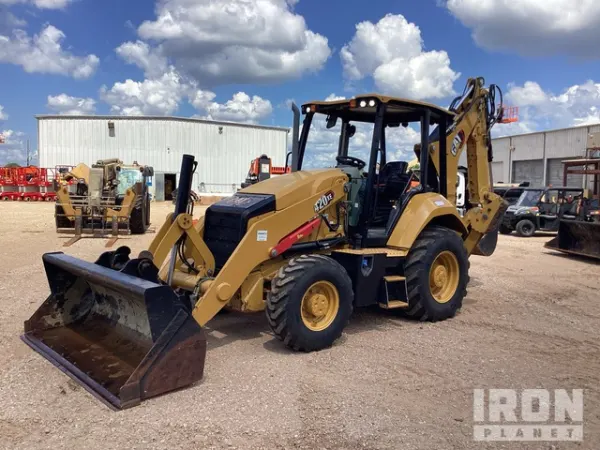 2023 Caterpillar 420XE