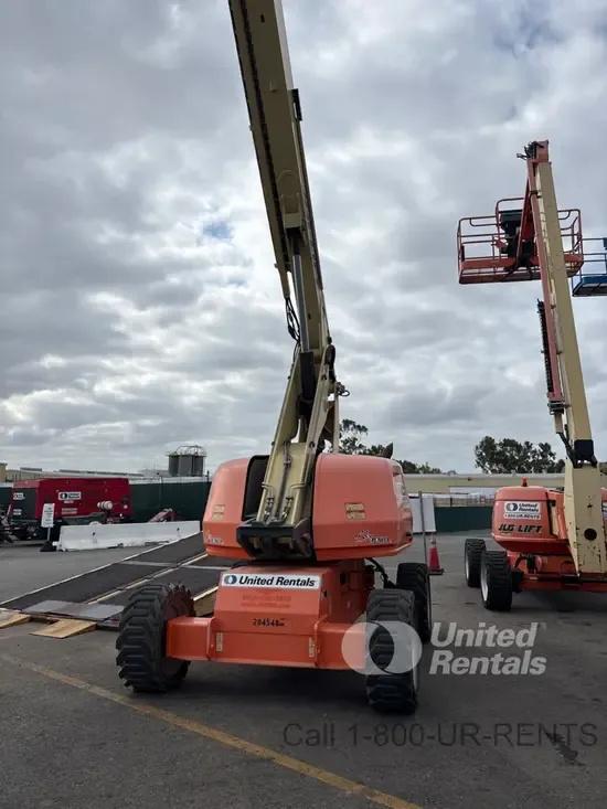 2018 JLG 660SJ