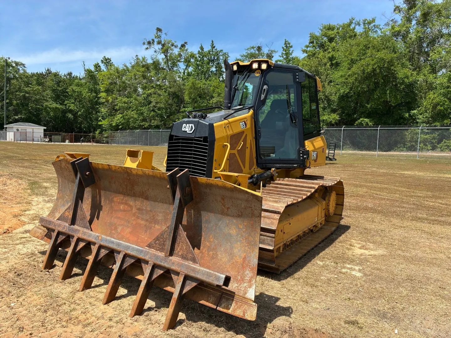 2023 Caterpillar D3-12LGP