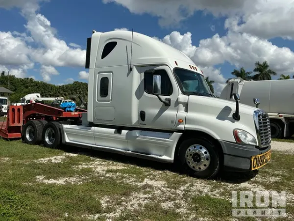 2012 Freightliner Cascadia 125
