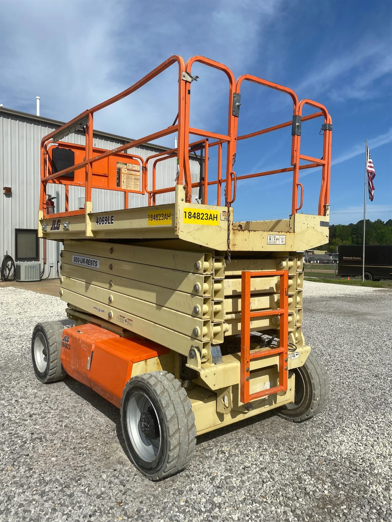 2017 JLG 4069LE