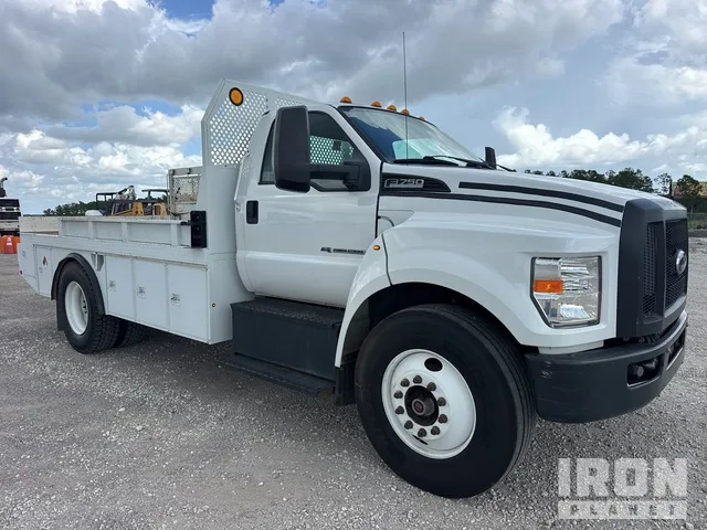 2017 Ford F-750