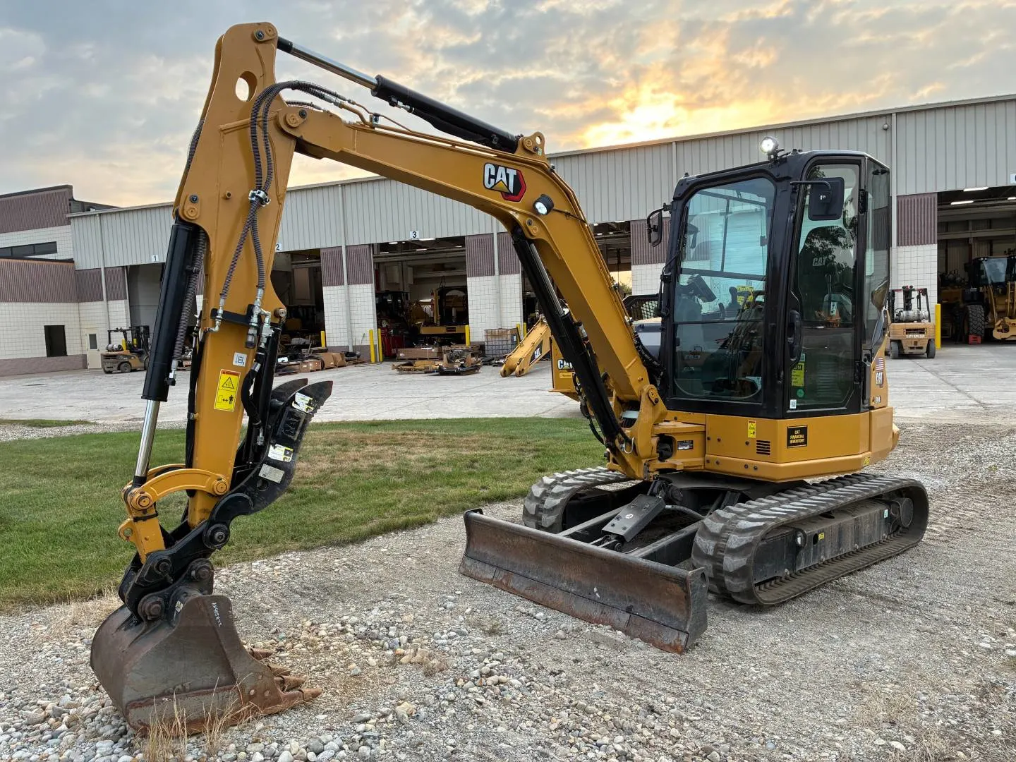 2025 Caterpillar 304-07