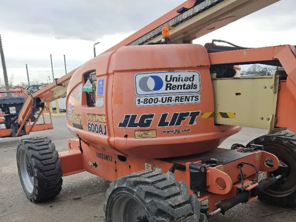 2017 JLG 600AJ Articulating