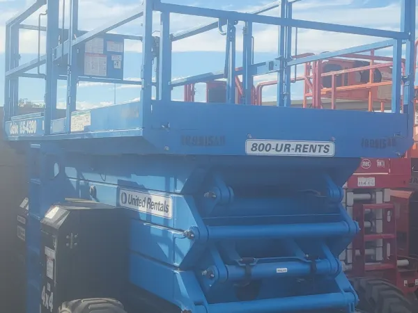 2017 Genie GS-4390-RT-Rough-Terrain