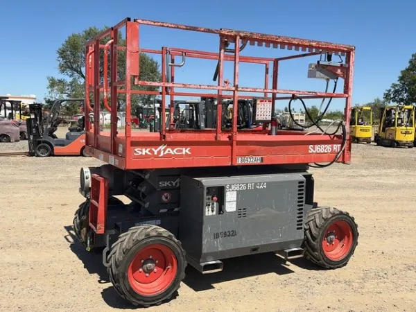 2017 Skyjack SJ6826RT