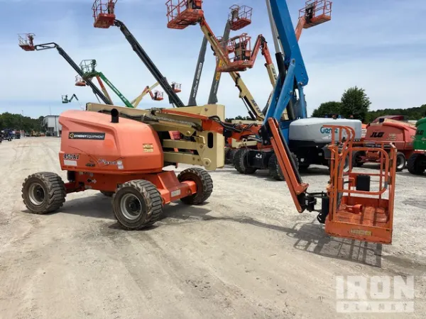 2018 JLG 450AJ