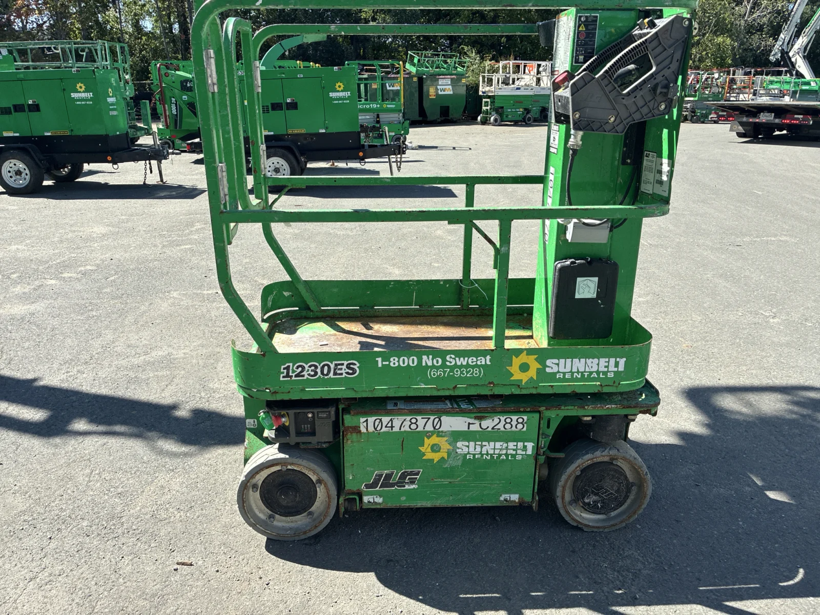 2017 JLG 1230ES