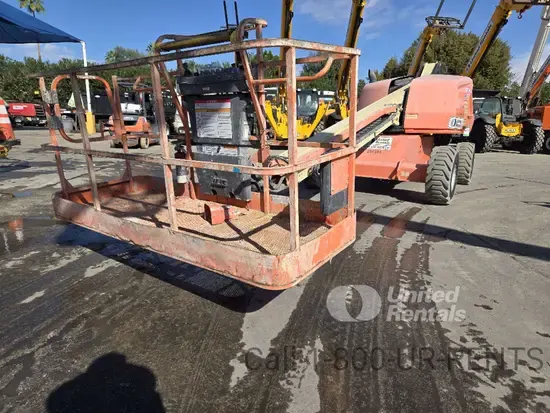 2018 JLG 400S