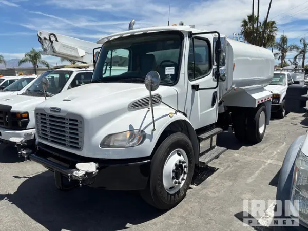 2014 Freightliner M2 106