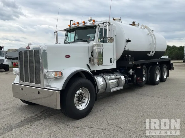 2020 Peterbilt 389