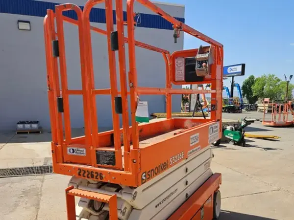 2019 Snorkel S3226E