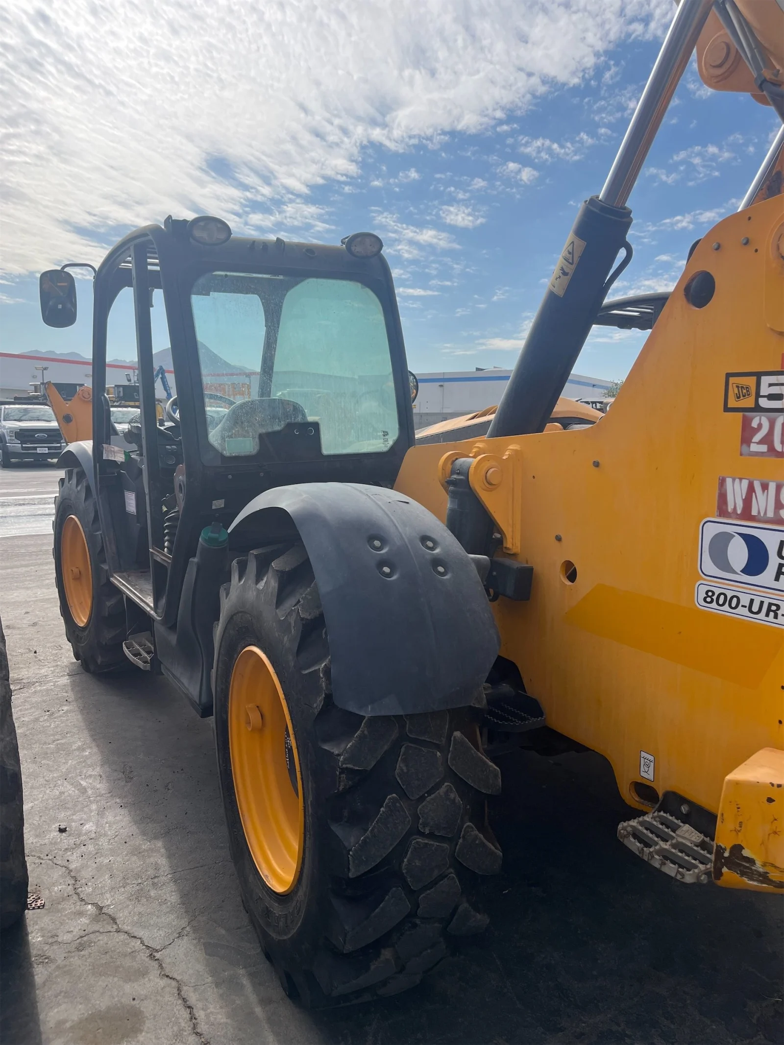 2017 JCB 510-56