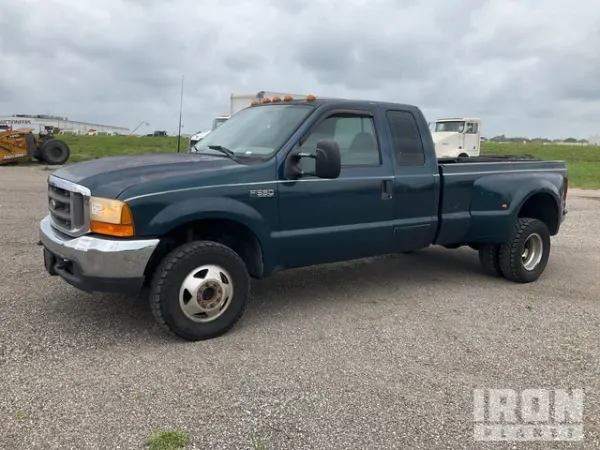 1999 Ford F-350 Super Duty XL