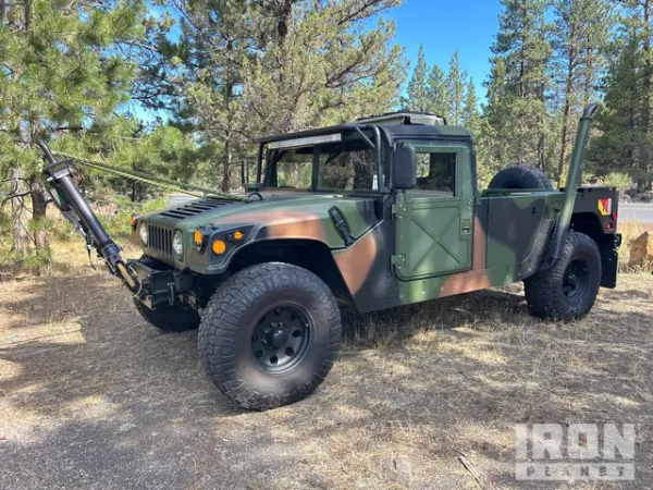 2004 Am General M1097A2