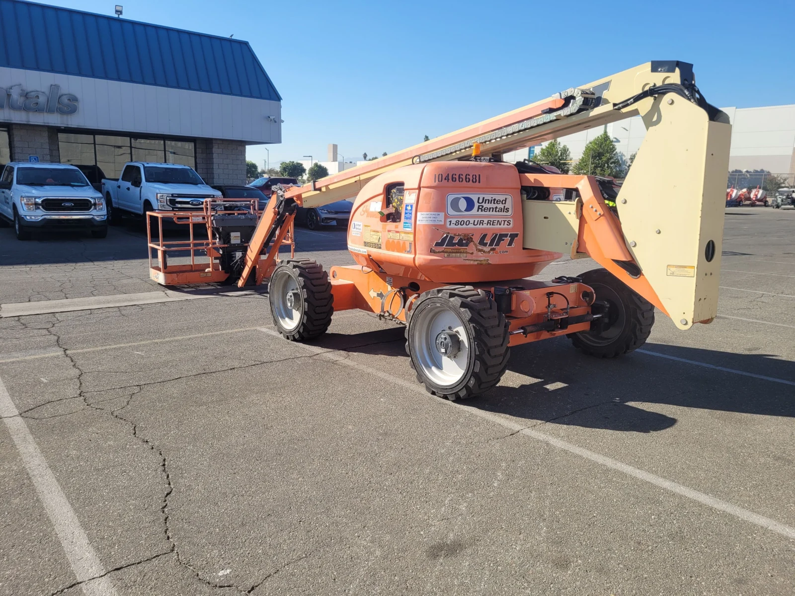 2016 JLG 600AJ Articulating