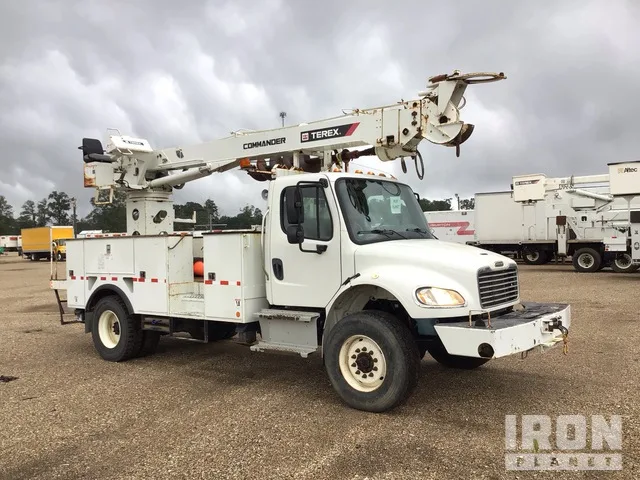 2017 Freightliner M2 106