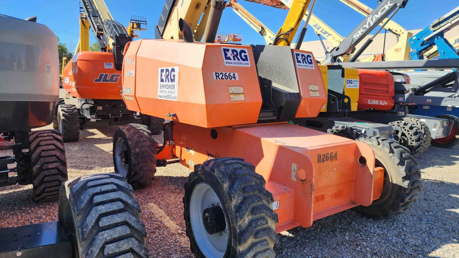 2014 JLG 600S