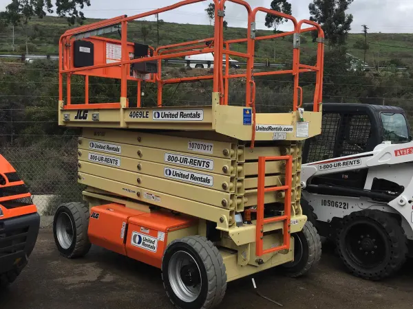 2018 JLG 4069LE