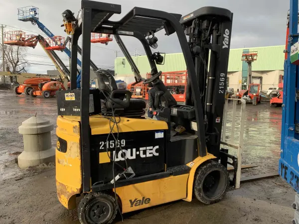 2016 Yale ERC050VG