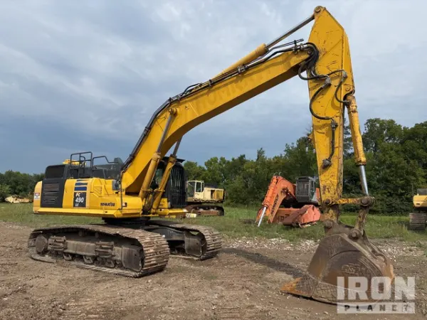 2020 Komatsu PC490LC-11