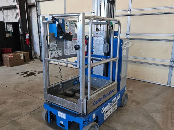 2017 Genie GR-20 Self-Propelled One-Person